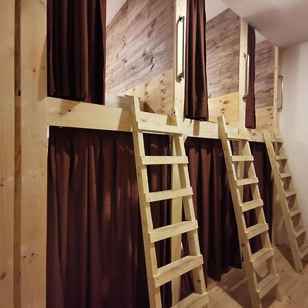 וואלפאראיסו Hostal Licanantay מראה חיצוני תמונה