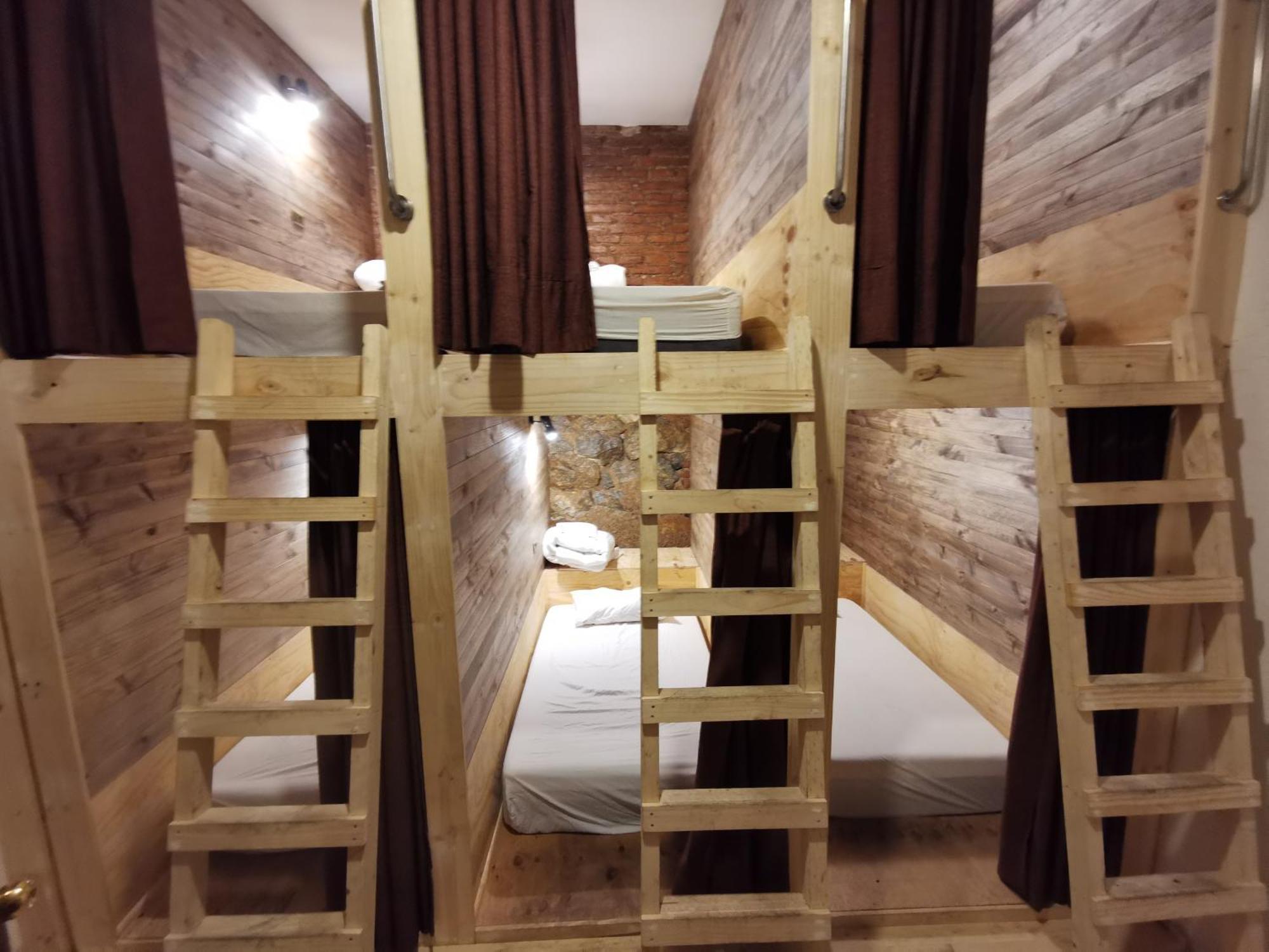 וואלפאראיסו Hostal Licanantay מראה חיצוני תמונה