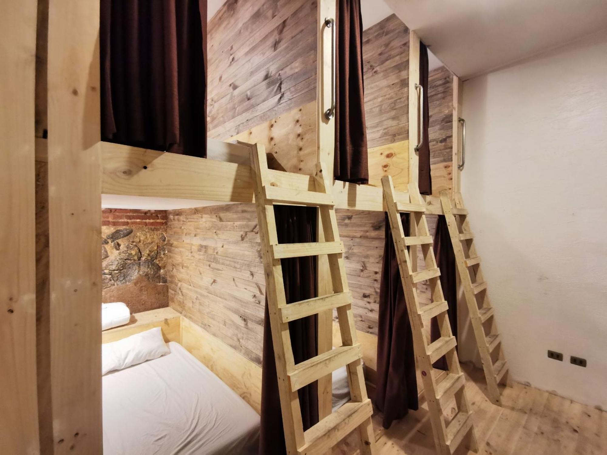 וואלפאראיסו Hostal Licanantay מראה חיצוני תמונה