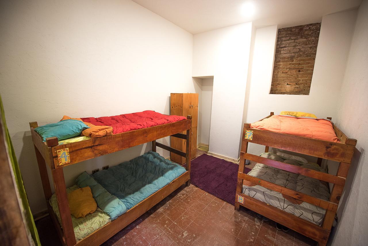 וואלפאראיסו Hostal Licanantay מראה חיצוני תמונה
