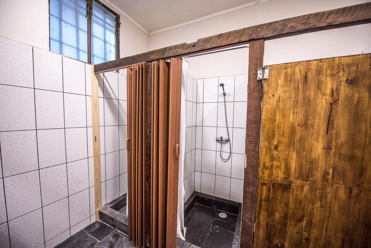 וואלפאראיסו Hostal Licanantay מראה חיצוני תמונה