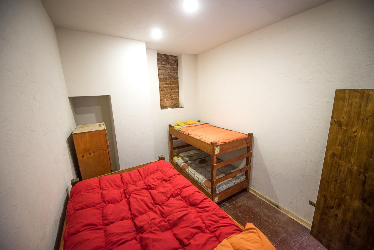 וואלפאראיסו Hostal Licanantay מראה חיצוני תמונה