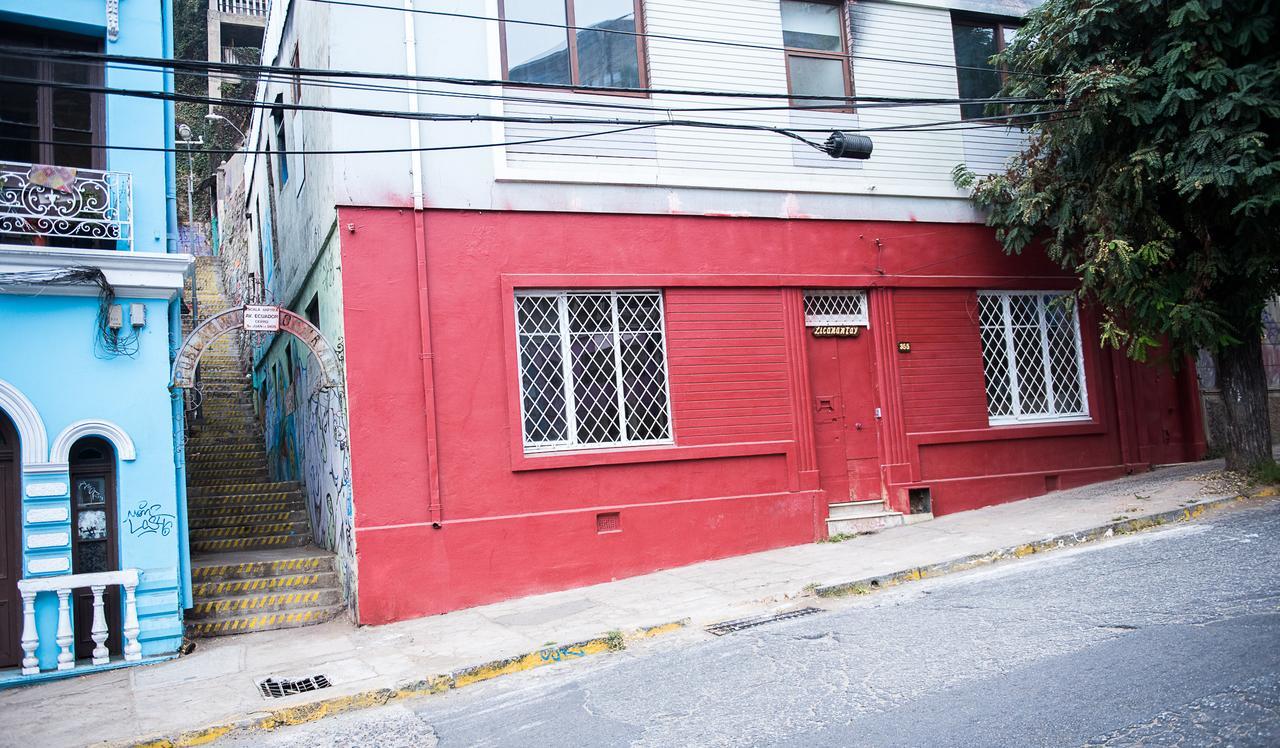 וואלפאראיסו Hostal Licanantay מראה חיצוני תמונה